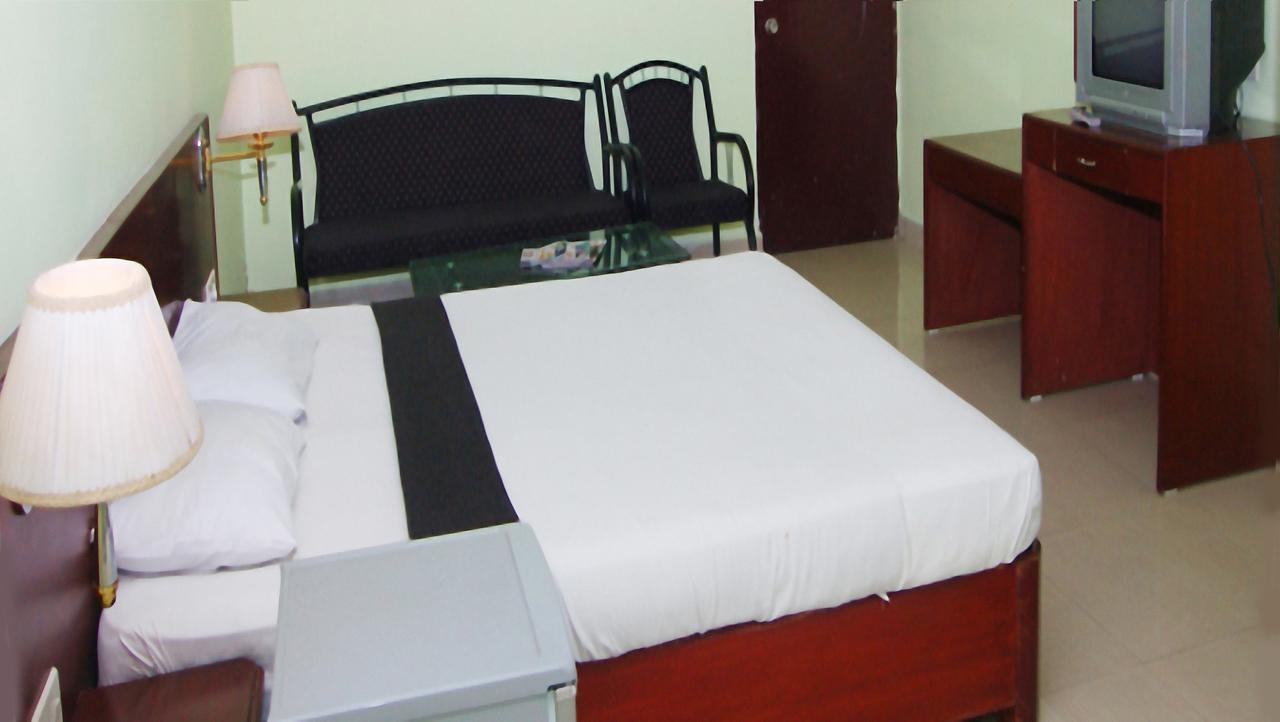 Vaishnavi Group Of Hotels Hyderabad Esterno foto