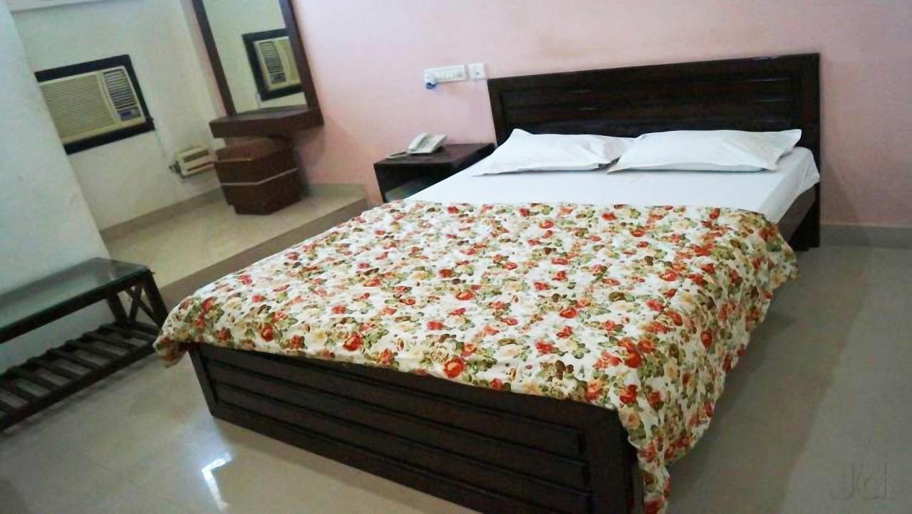 Vaishnavi Group Of Hotels Hyderabad Esterno foto